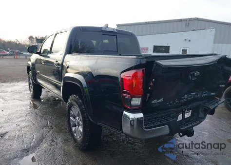 2018 Toyota Tacoma Sr5 V6 z USA, uszkodzony, nr VIN 5TFCZ5AN5JX163360